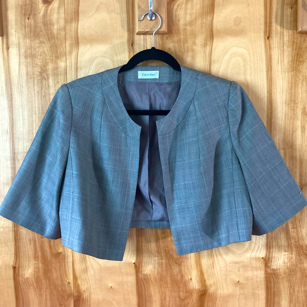 Calvin Klein crop blazer